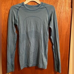 Lululemon women’s long sleeve shirt